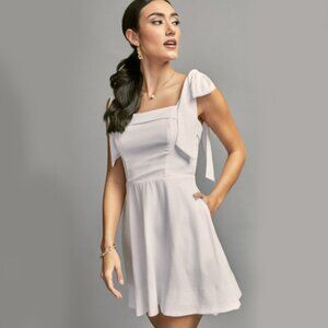 Francescas White Cleo or Ada Bow-Tie Mini Dress